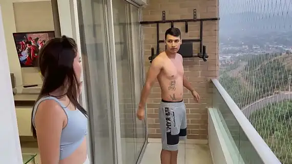 mi pequena hermanastra se confunde y me da viagra por accidente y termino follandola duro hasta venirme en ella 1733441648